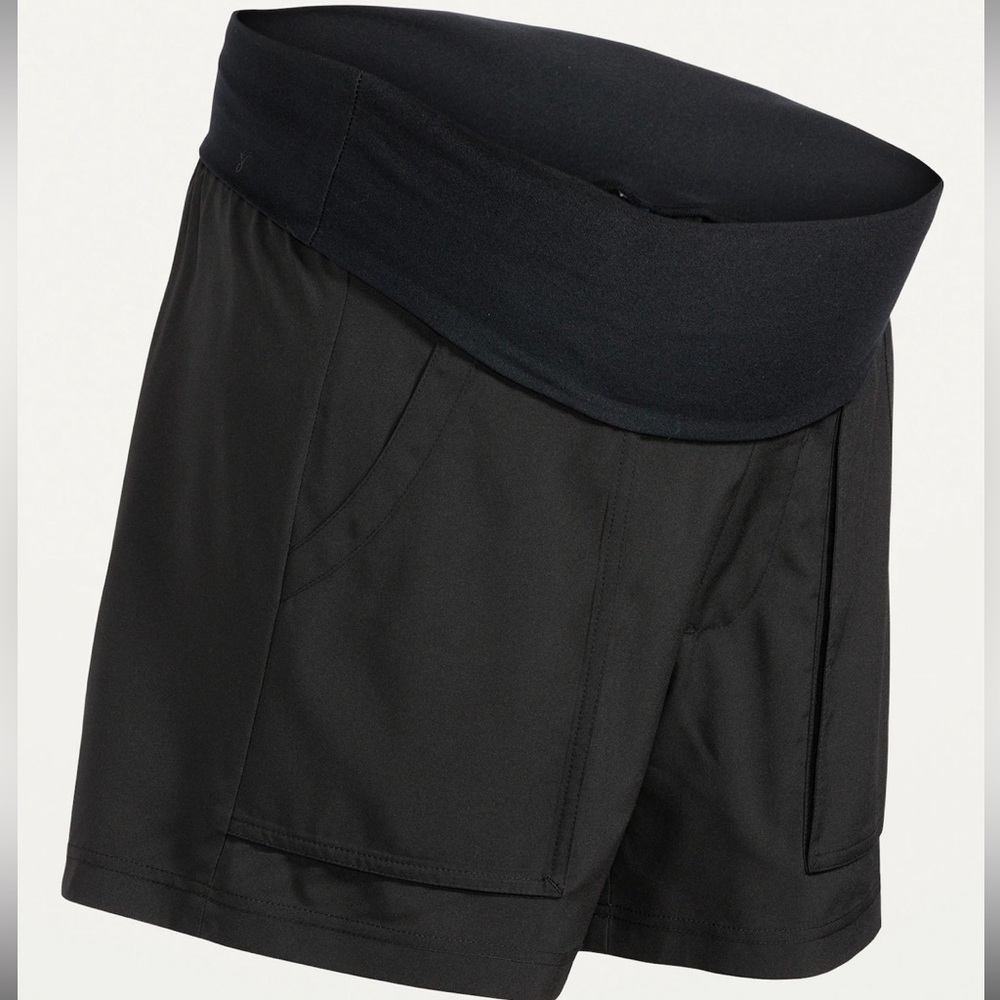 👉 Old Navy Maternity Black Shorts StretchTech High Waist Size M Pockets Size M